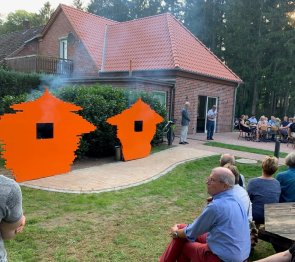 Behningen Kunstwerk Bevölkerungspyramide Kunstwerk