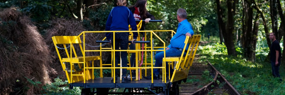 Gelbe Fahrraddraisine Gelbe Fahrraddraisine