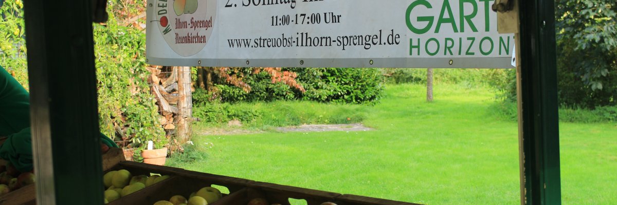 Apfeltag in Ilhorn Ein Hinweisschild für den Apfeltag in Ilhorn